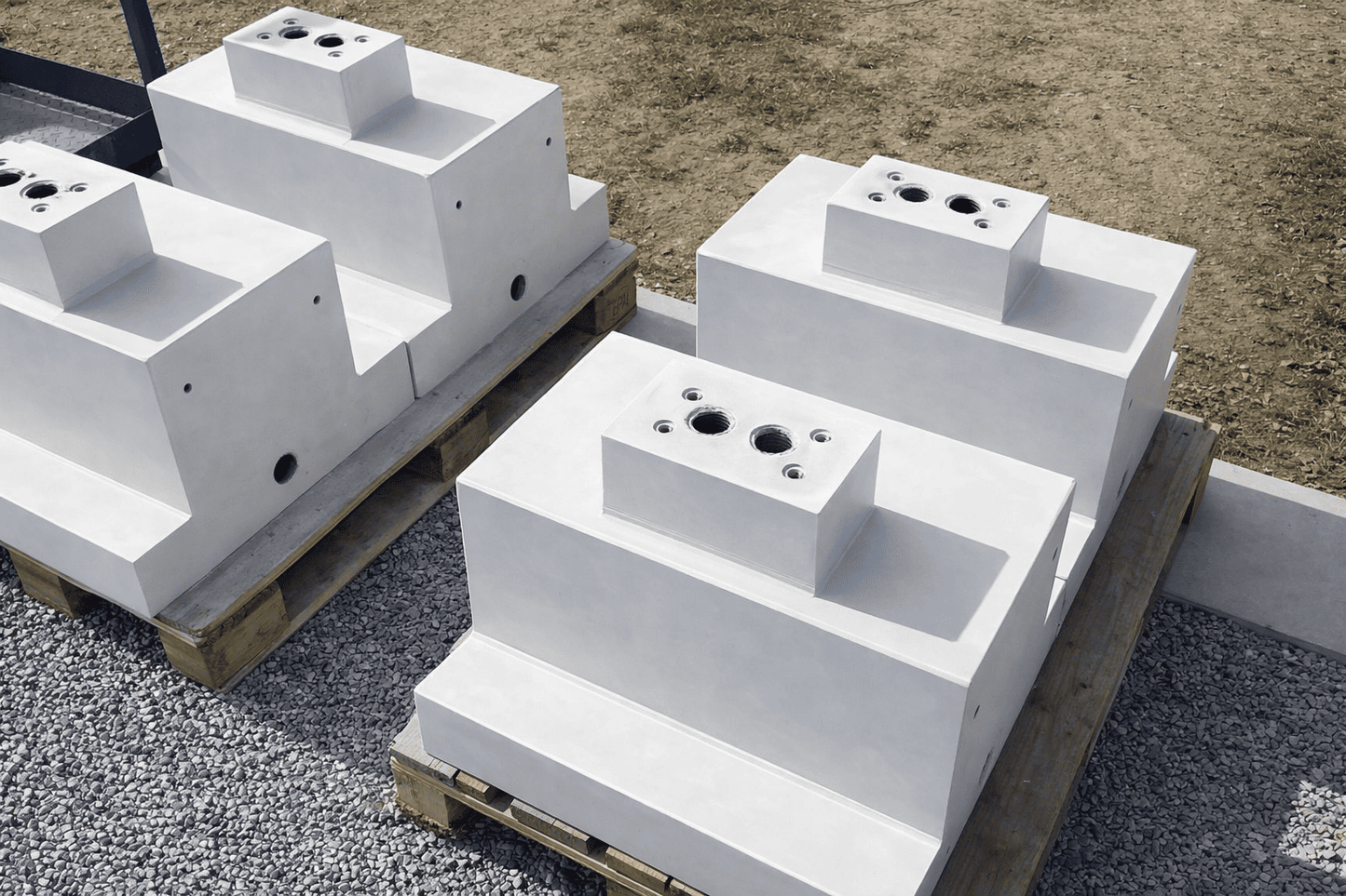 Betonfertigfundament für MENNEKES AMEDIO & AMTRON Ladesäulen, Version 2