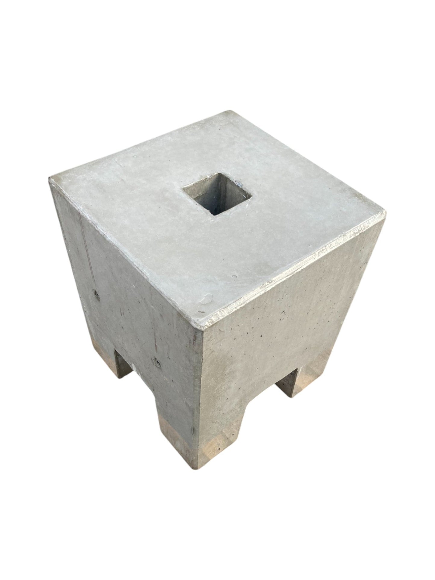 Universal Fertigfundament für Ladesäulen mit Schwerlastankern 600x500x500 mm